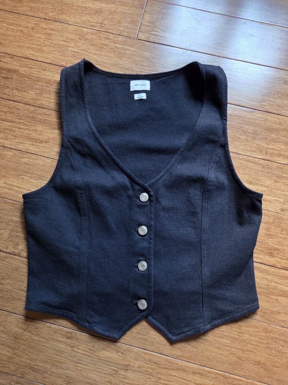 Wilfred Free Black Knit Button Front Vest Size L Minimalist Capsule Layering